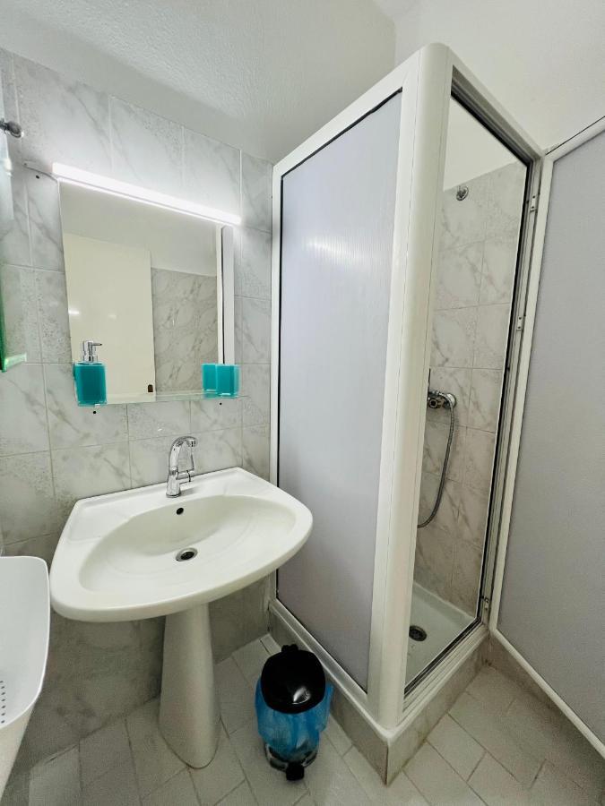 Atlantis Apartments Неа-Врасна Экстерьер фото